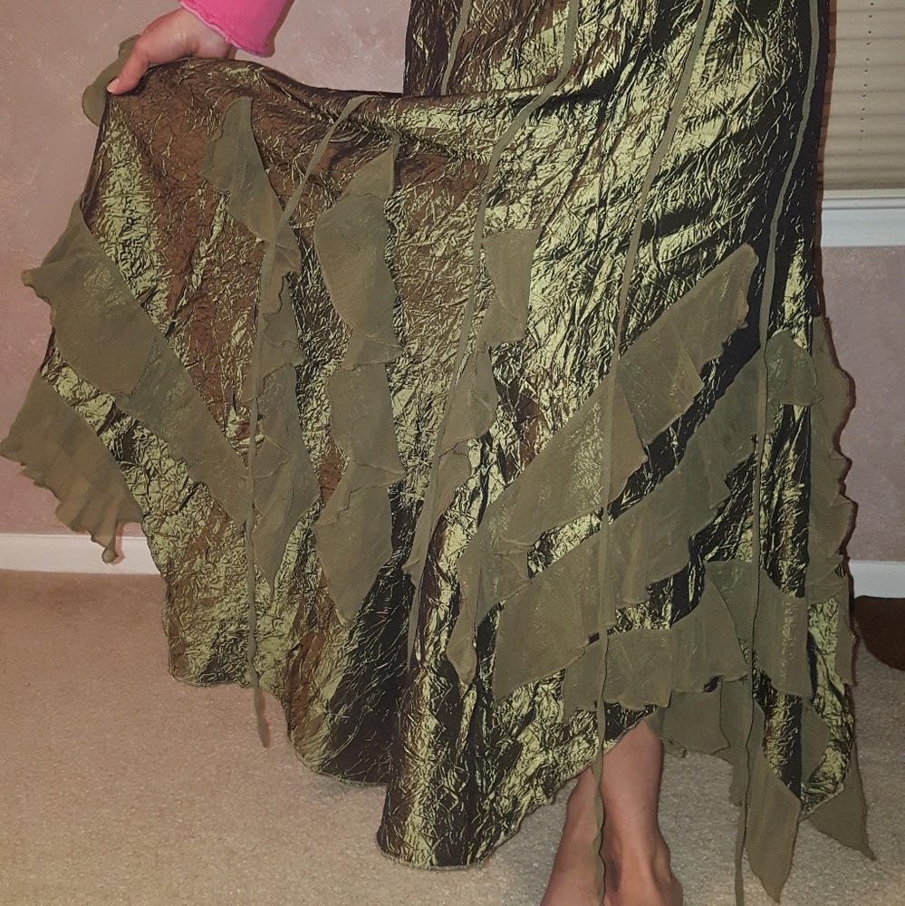 Skirt - olive green color